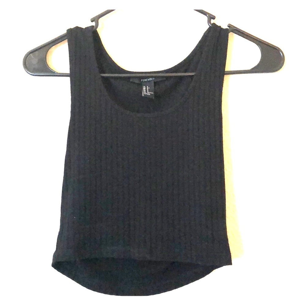 Ribbed black crop top
